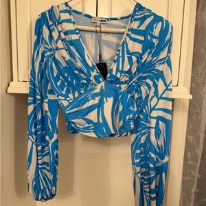 Fashion nova 
XS
Turquoise/White